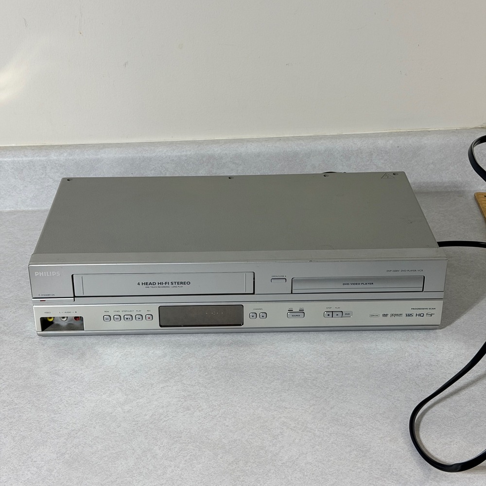 Philips DVP3200V DVD Player VCR Combo 4 Head Hi-Fi Stereo Progressive Scan
